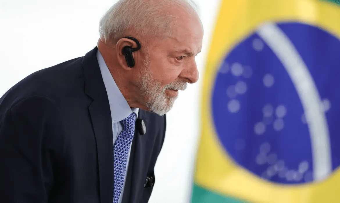 Lula veta trecho de lei que proíbe bloqueio