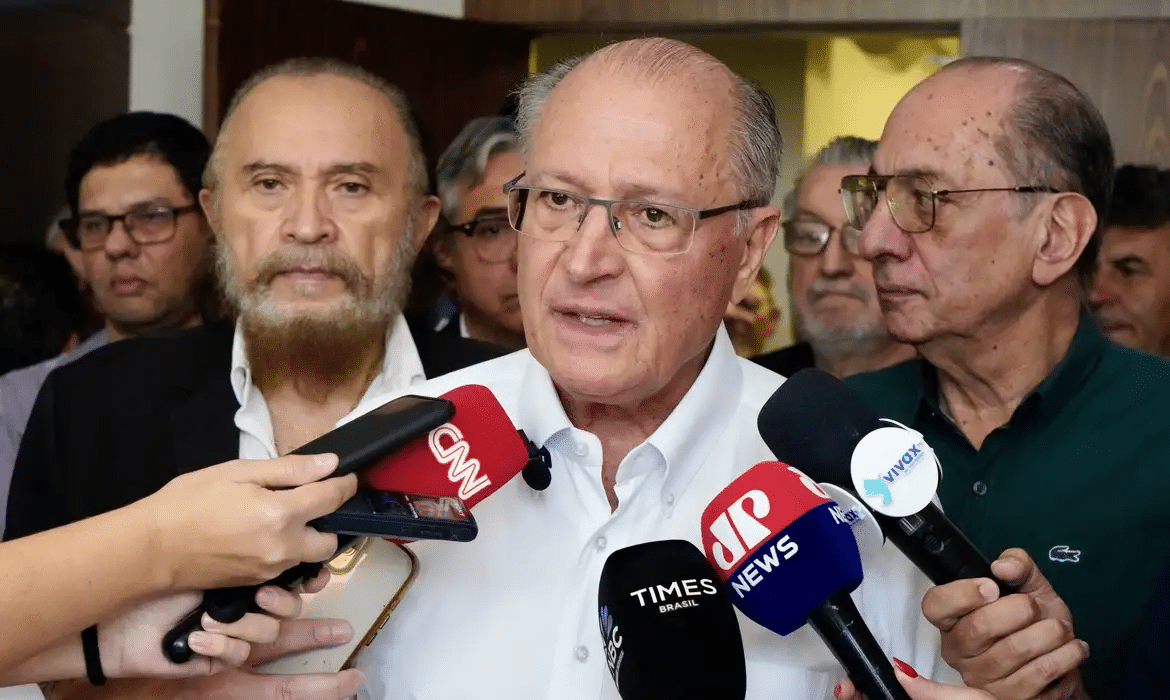 Alckmin defende cotas de importação