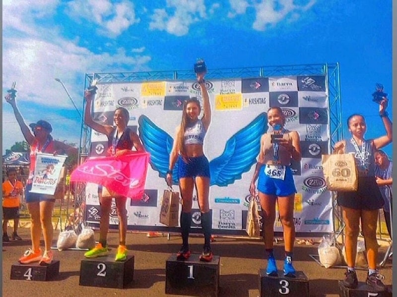 Atleta de São Carlos é campeã geral da Meia Maratona de Barra Bonita