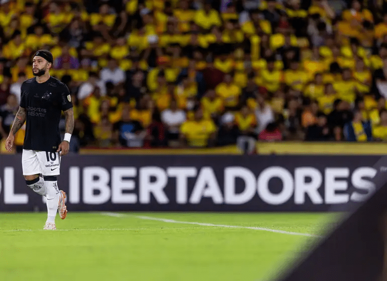 Corinthians perde de 3 em Guayaquil