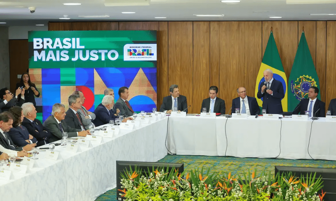 Lula entrega projeto de isenção de IR